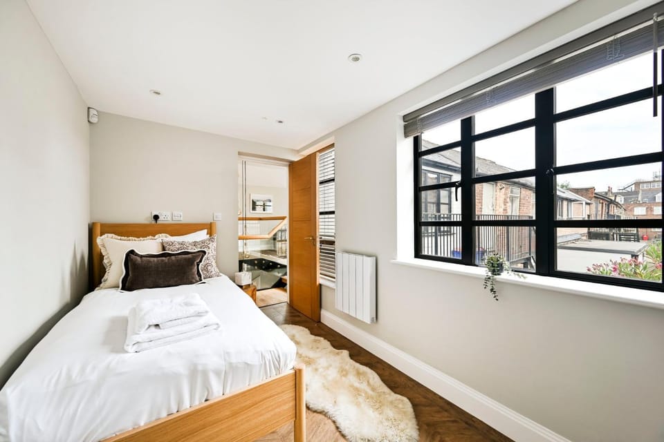 GuestReady - Charming Flat with Skylit Living Room Apartment in Richmond