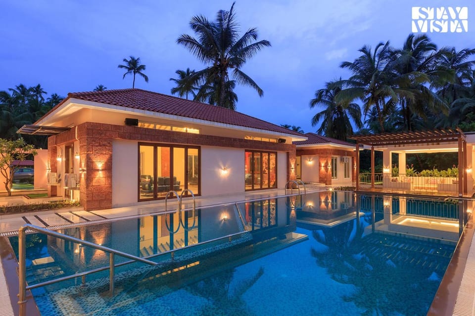 Property building, Swimming pool