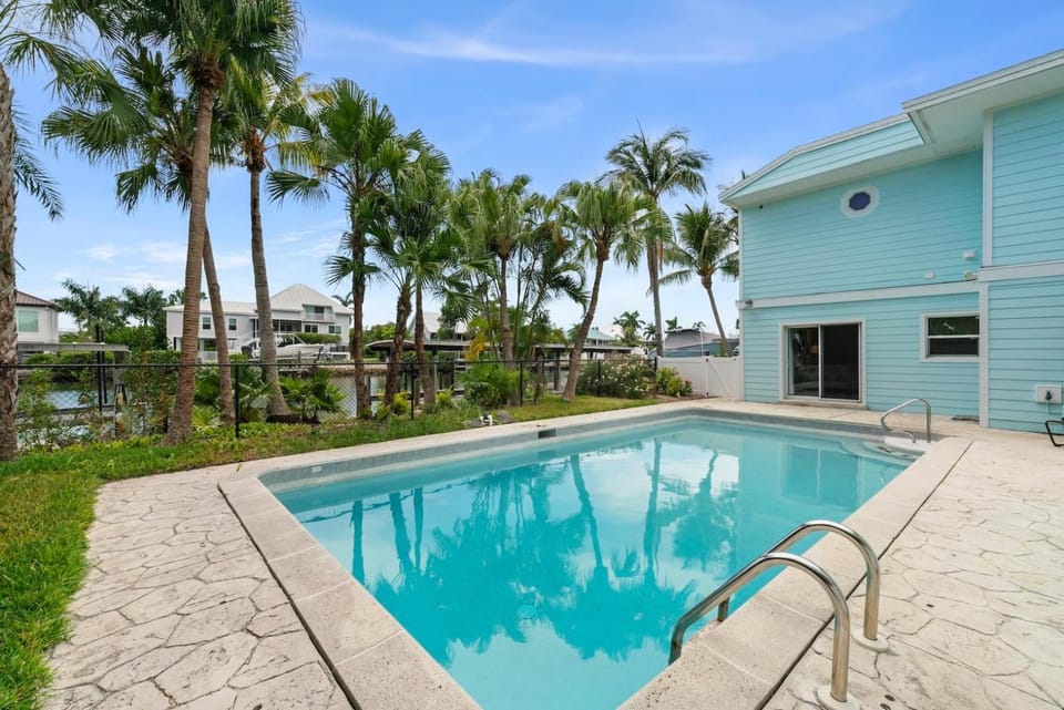 Salt Life Sanctuary House in Sanibel Island