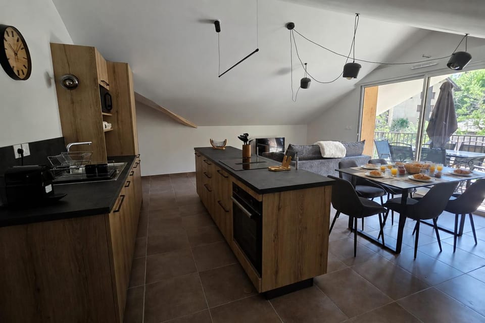 Apartment with terrace in Briançon Apartment in Briançon
