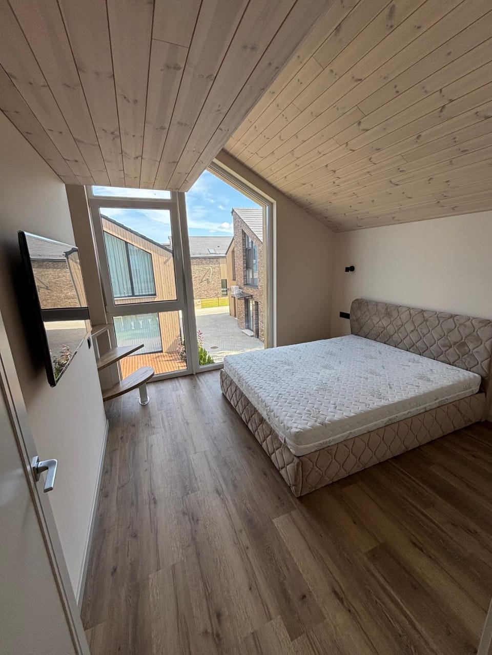 Kotedžas su baseinu ir pirtimi House in Palanga