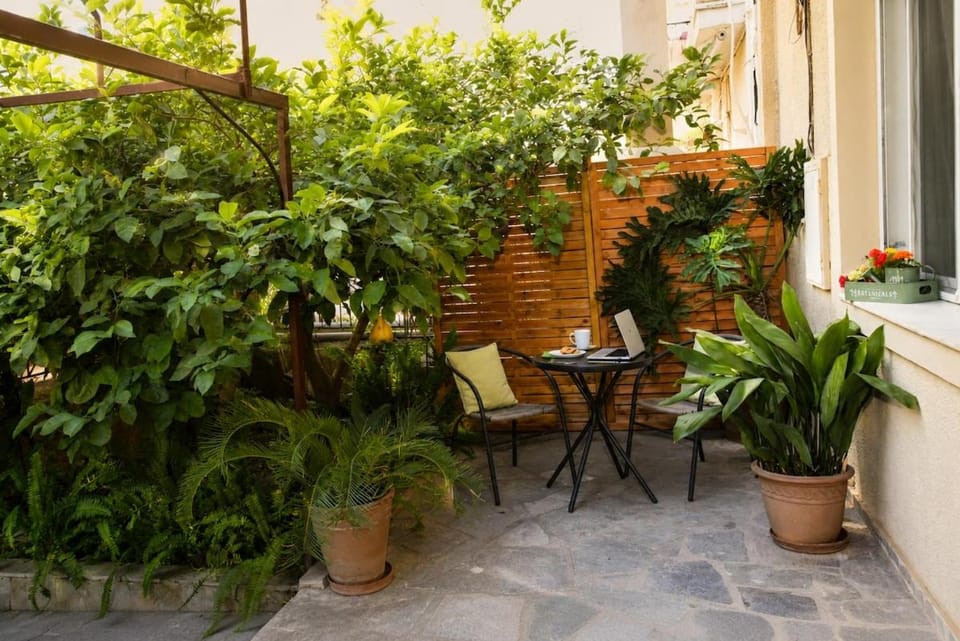 Athens Garden Retreat - Walk to Metro by ΜΡS Apartment in South Athens