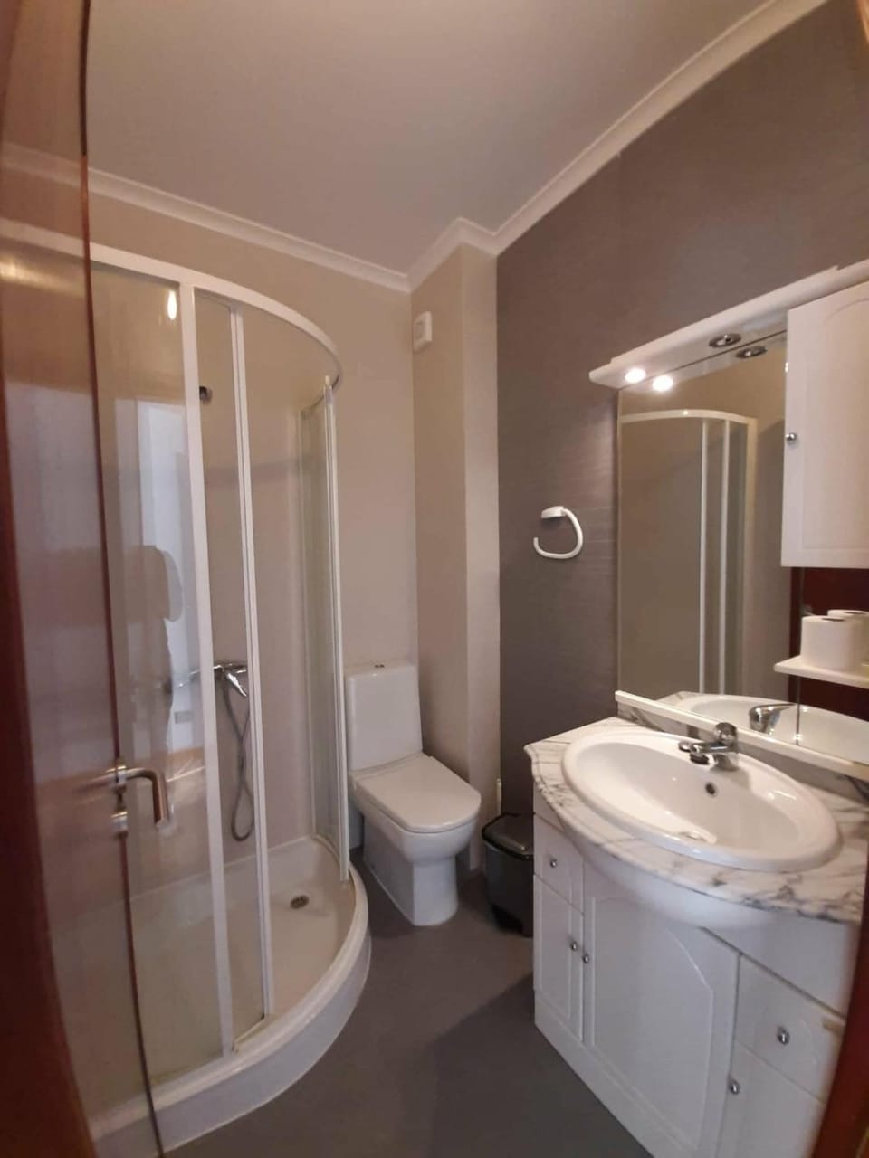 Bathroom, Living room