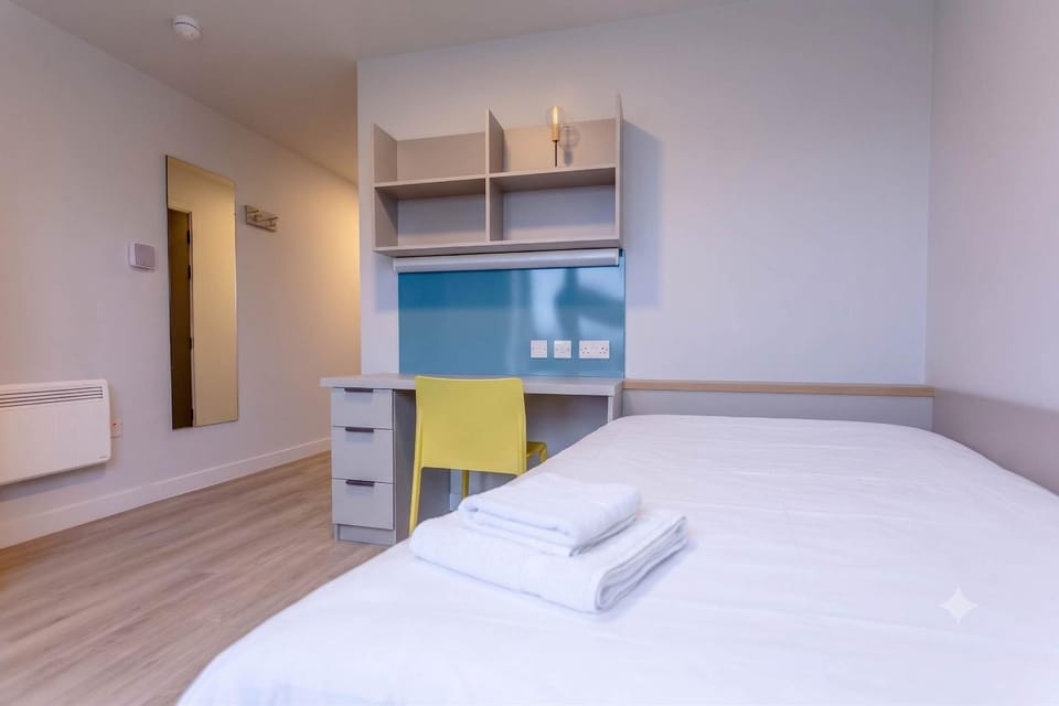Ensuite Private Room in Dublin City Center House in Dublin
