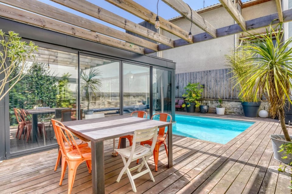 Patio, Swimming pool