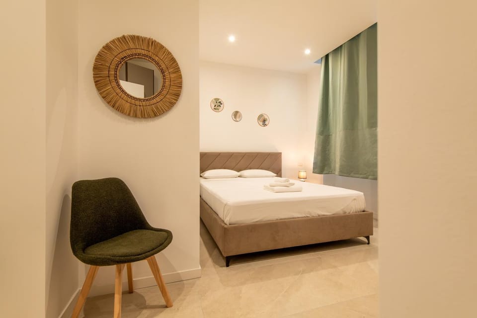 Bed, Bedroom, air conditioner