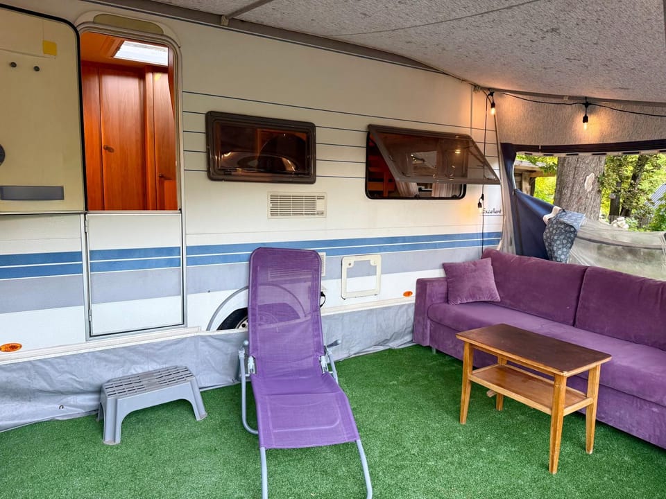 Kanukamp, Kemping nad rzeką Campground/ 
RV Resort in Poland