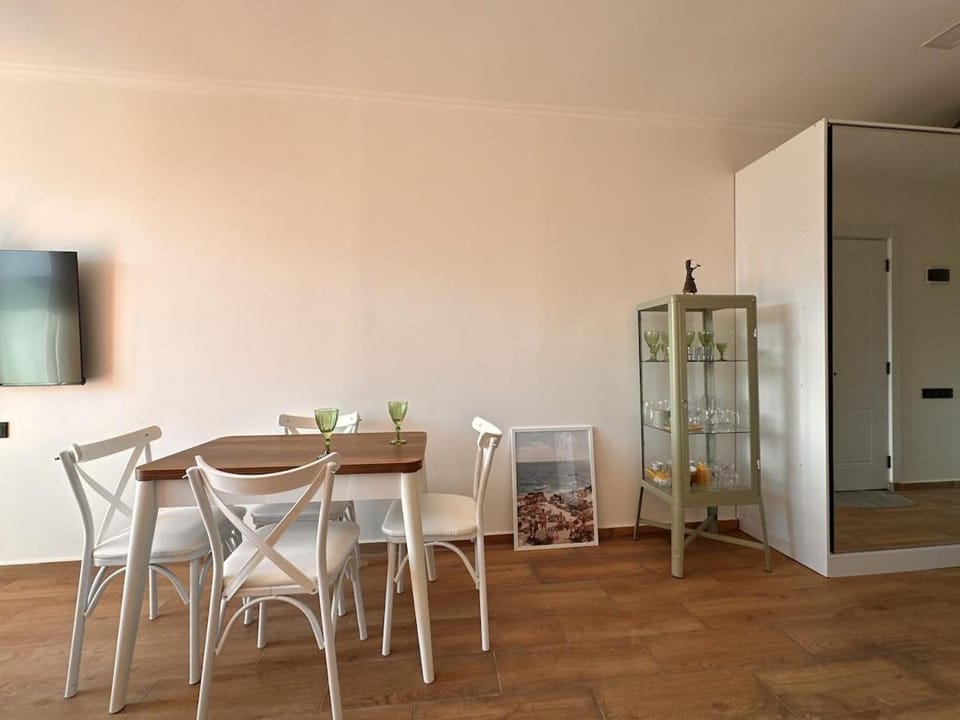 Stylish Seaside Apartment with Panoramic Views and big pool in Bamboo Beach Tsikhisdsiri Apartment in Adjara, Georgia