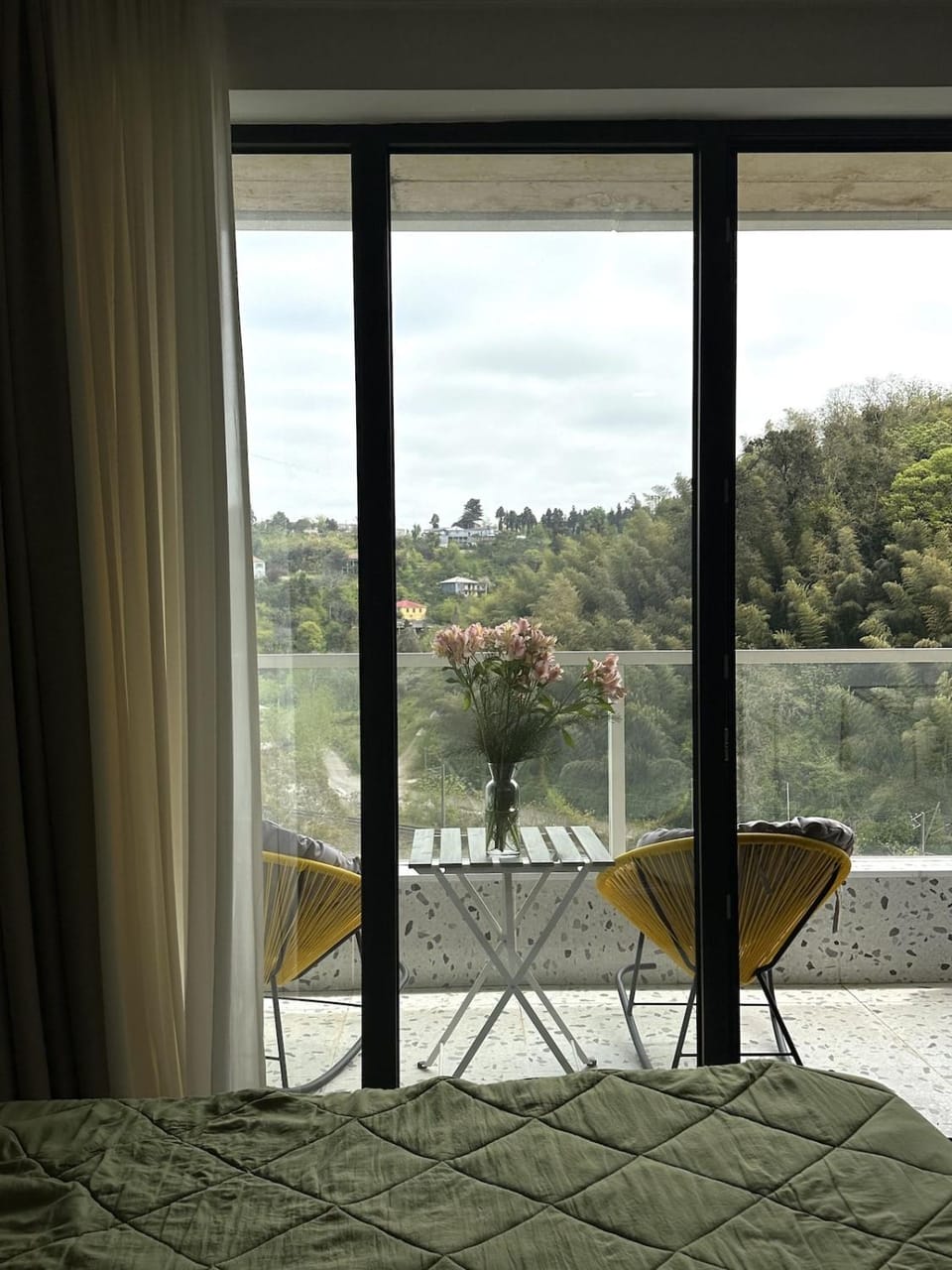 Stylish Seaside Apartment with Panoramic Views and big pool in Bamboo Beach Tsikhisdsiri Apartment in Adjara, Georgia