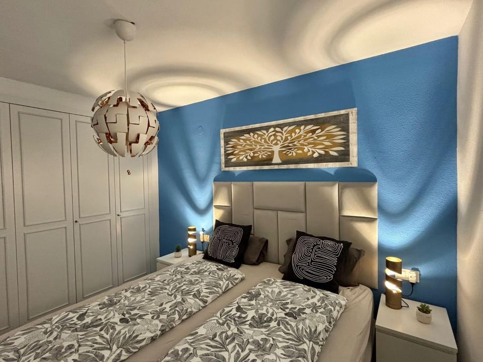 CT 418 - Faro's Torremolinos City Apartment - Six Colours Apartment in Torremolinos
