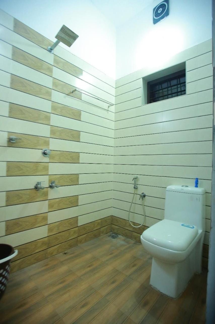 AJ Homes - Aaron Villa Apartment in Kochi