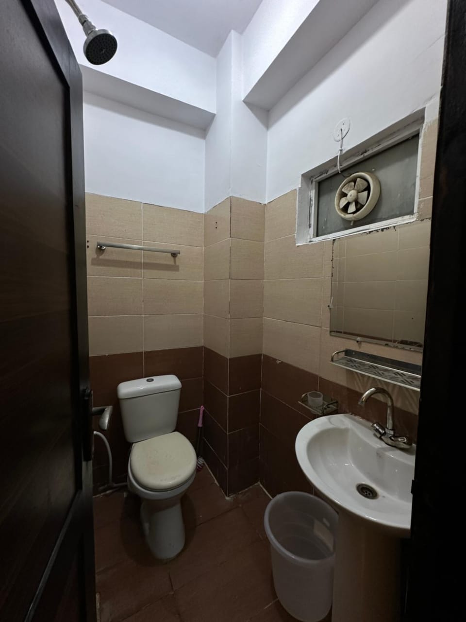 Modern 2BR Executive Stay -Self Check-In -E-11 Apartment in Islamabad Capital Territory