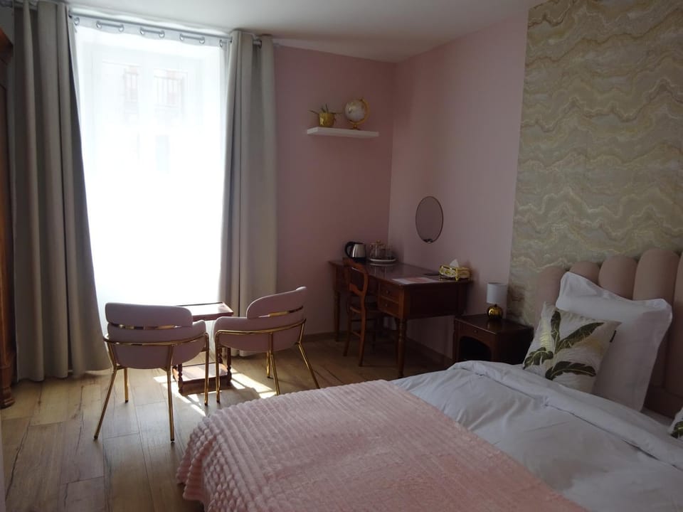 Les Précieuses Bed and Breakfast in Pays de la Loire