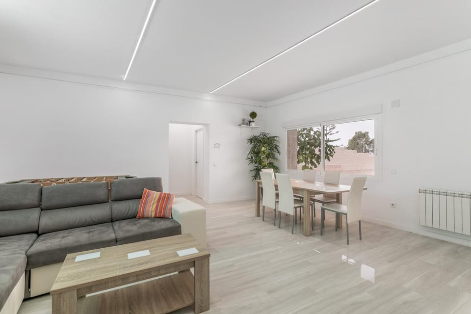 Bender House Villa in Alacantí