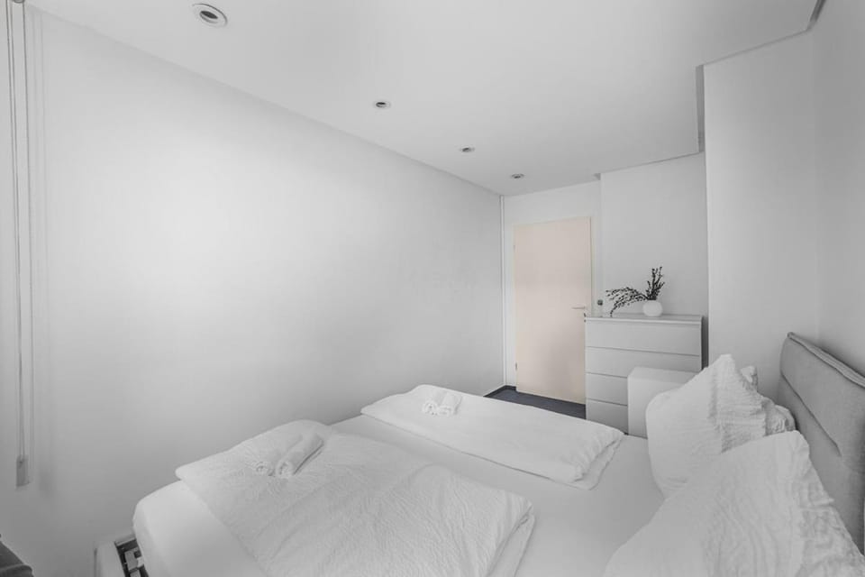 Kanal Apartment No2 I 8P I München Apartment in Munich