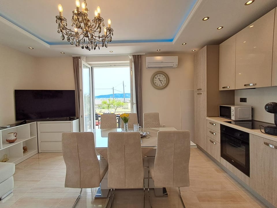 Apartment Belle Air - 5 min from beach - free parking Apartment in Šibenik-Knin County, Croatia