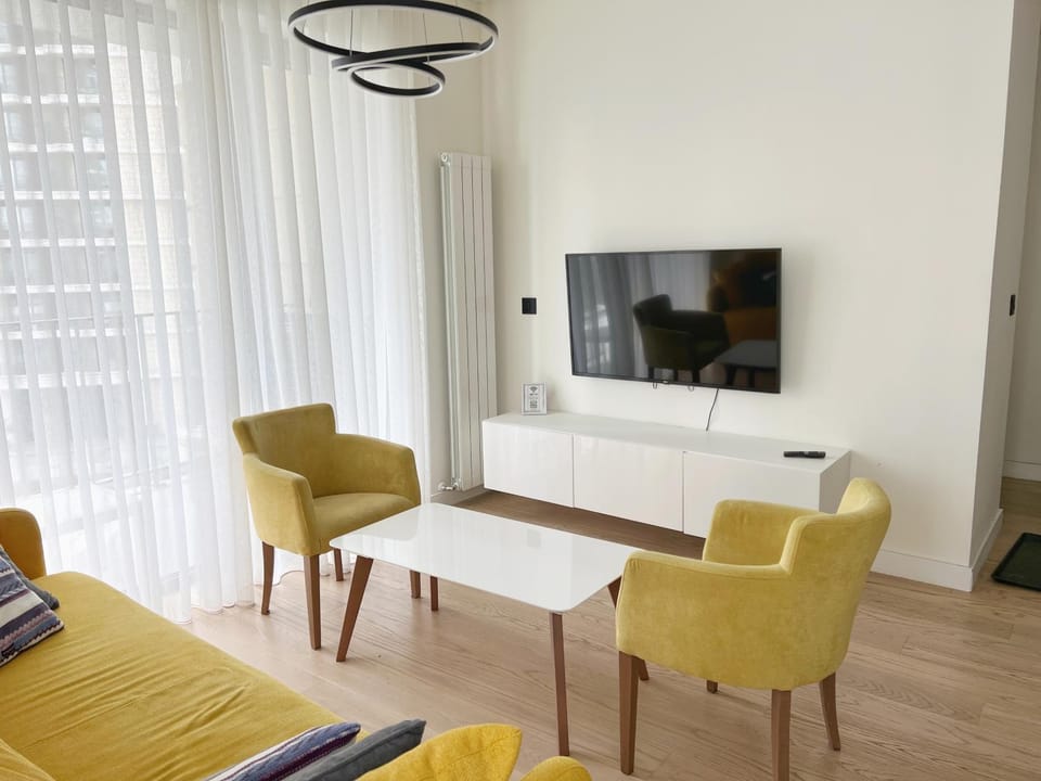 BW MACA - Simfonija 2 Bedroom Apartment in Belgrade