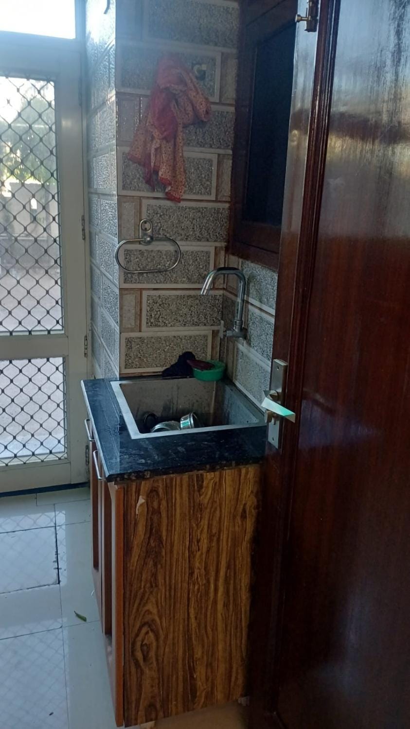 Good room with all amenities and good host Apartment in Punjab, India