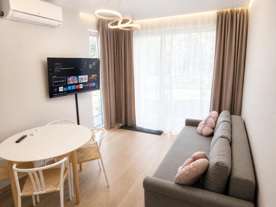 TV and multimedia, Kitchen or kitchenette, Seating area, Dining area, Evening entertainment