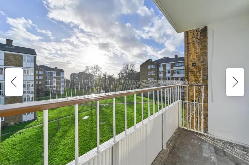 Day, Neighbourhood, View (from property/room), Balcony/Terrace