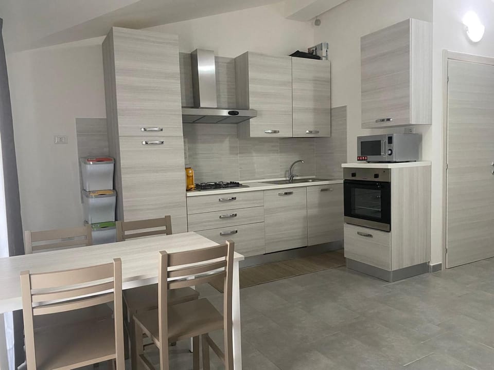 Kitchen or kitchenette, kitchen