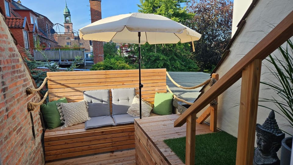 Summer, Balcony/Terrace