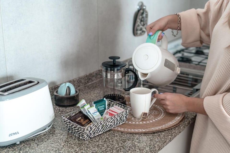 Coffee/tea facilities, Kitchen or kitchenette, toaster