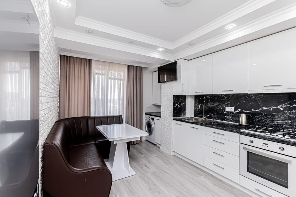 Lev Tolstoy 43B-26 Apartment in Chișinău