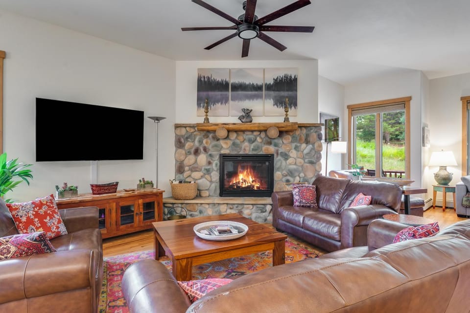Enclave 11 House in Steamboat Springs