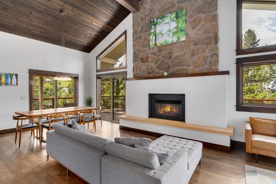 Alpenglow Retreat House in Steamboat Springs