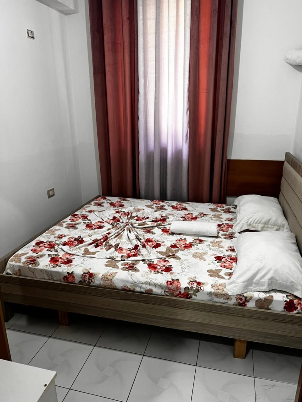 Klaudios rent house Bed and Breakfast in Vlorë