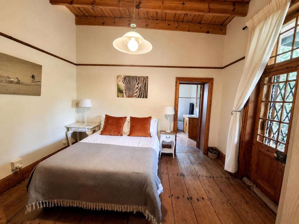 Bathroom, Bedroom