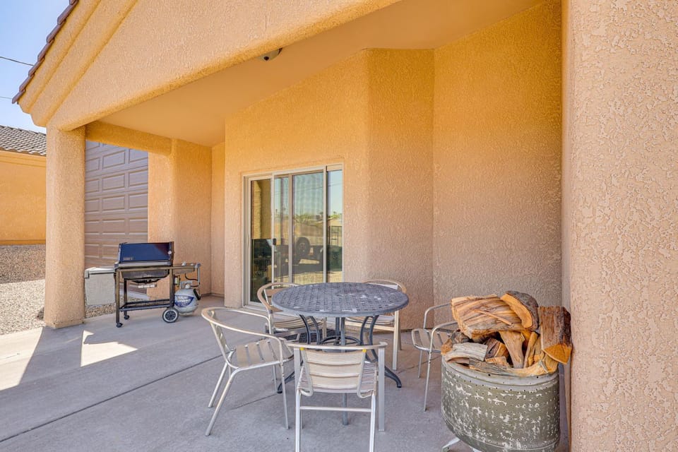 Family Haven 4 Mi to Lake Havasu & London Bridge! House in Lake Havasu City