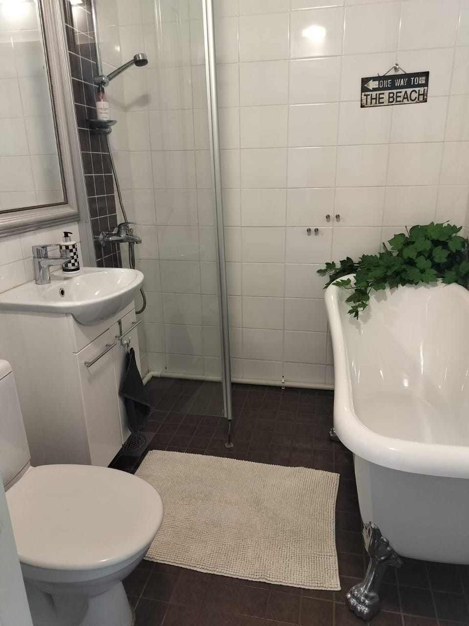 Shower, Toilet, Bathroom