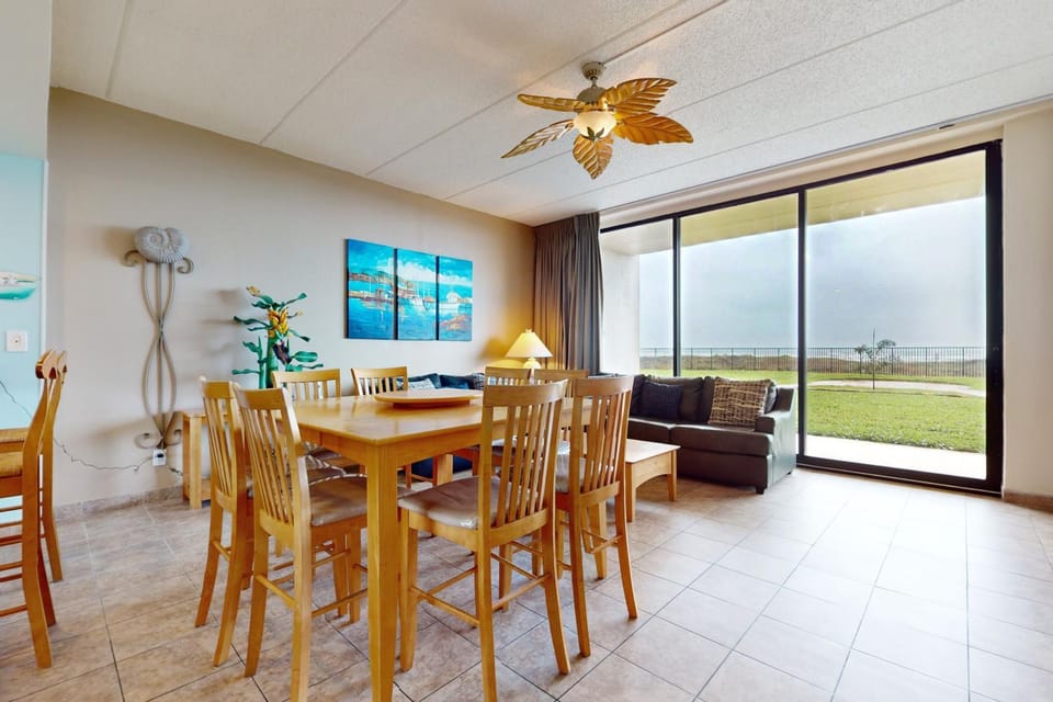 Ground-Floor Gulf-View 3BR: Suntide III - Unit 106 House in South Padre Island