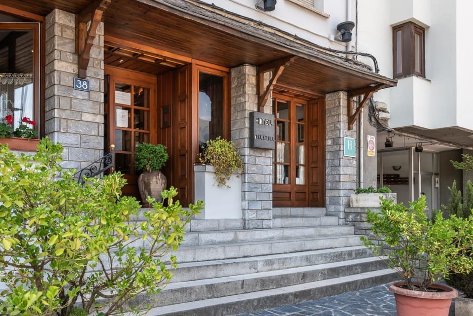 Property building, Facade/entrance