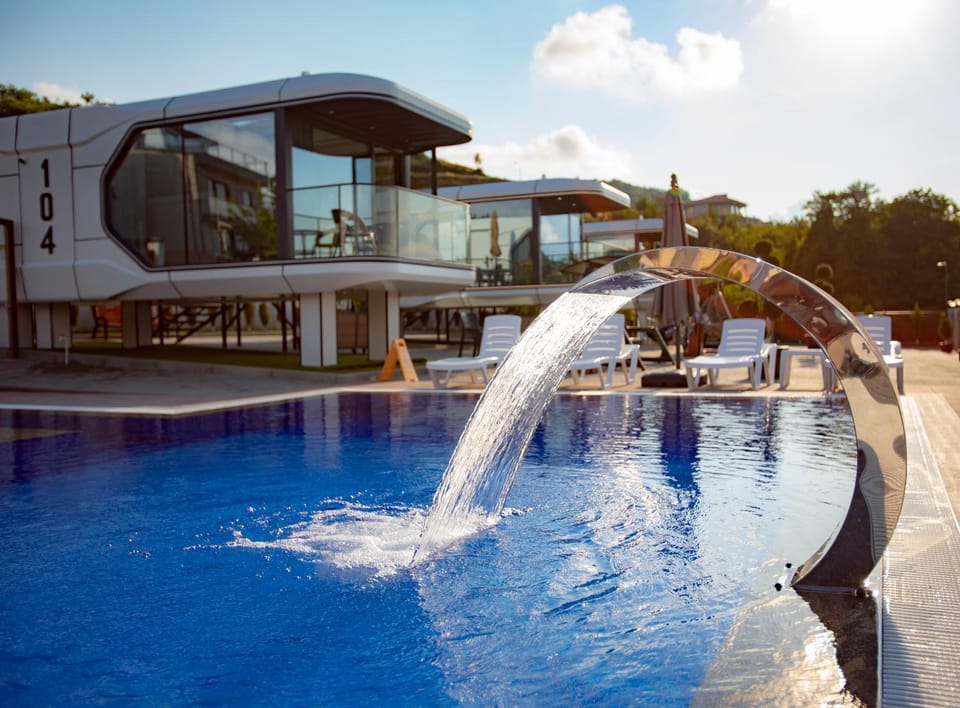 Property building, Pool view, Swimming pool