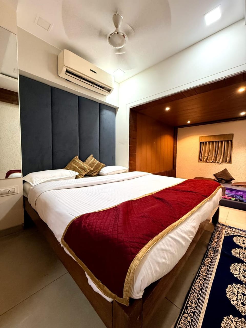RR The Altitude by Luxe Staycations Villa in Maharashtra