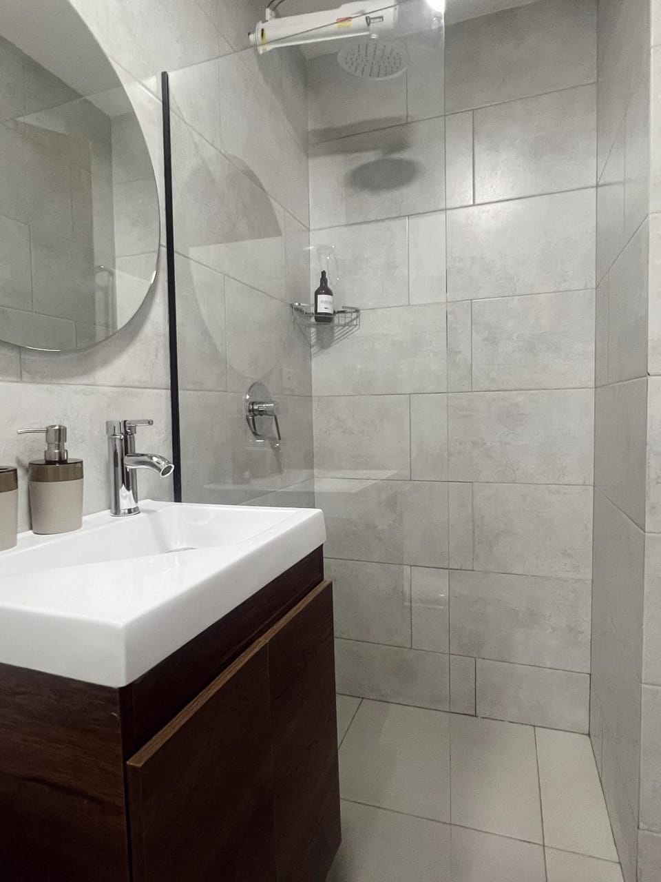 Suite de lujo cama king con AC Apartment in Medellin