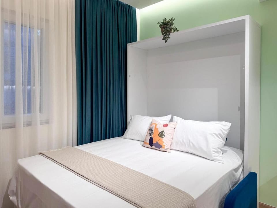Studio Near Everything J Apartment in Tirana