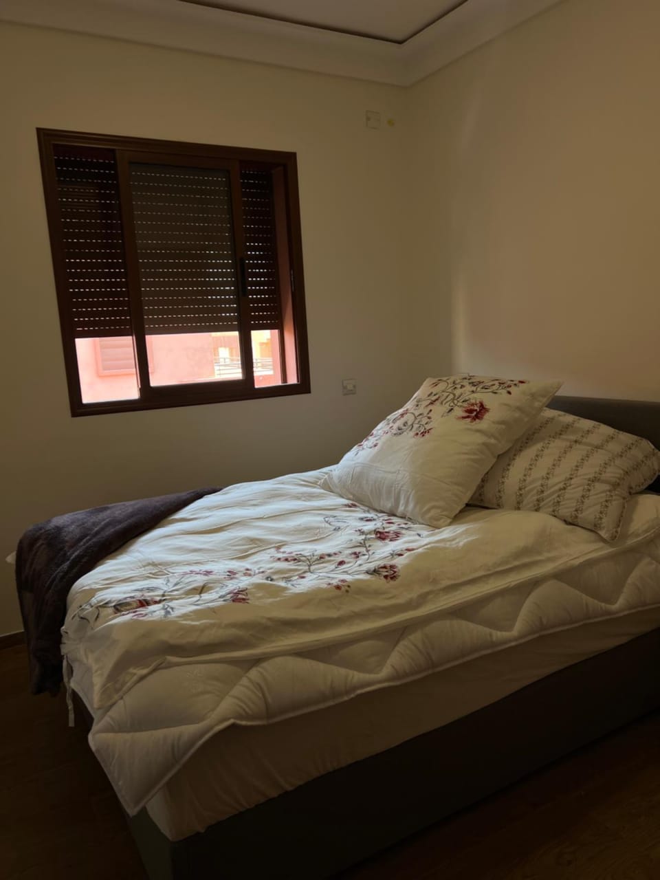 Neubau, Modernes Apartment, 2 Schlafzimmer, Sicher, Zentral im beliebten Viertel Gueliz Apartment in Marrakesh