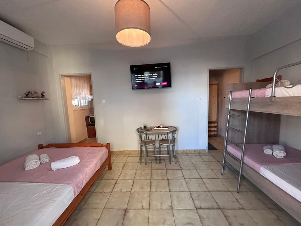 Annas studios by the sea Apartment hotel in Halkidiki