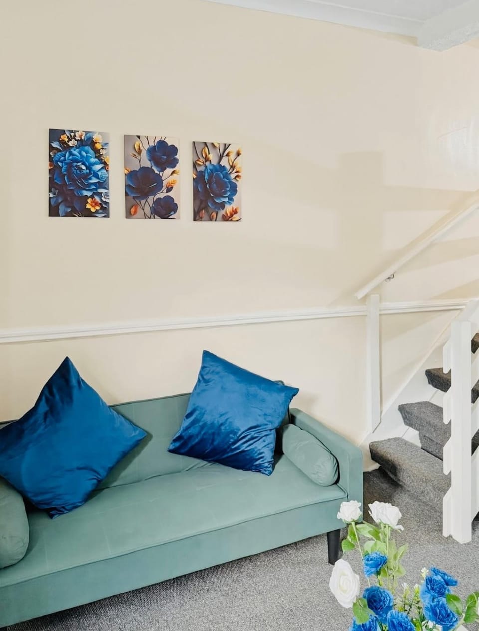 Stylish 2-Bedroom House Near City Centre Apartment in Coventry