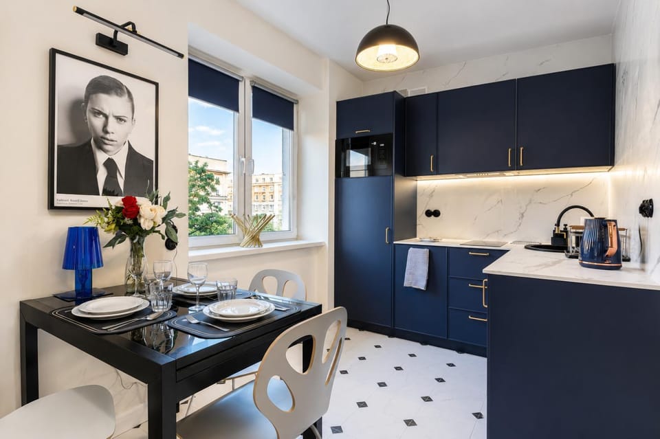 Dining area, kitchen