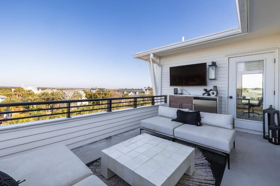 Patio, Day, TV and multimedia, Balcony/Terrace, Seating area