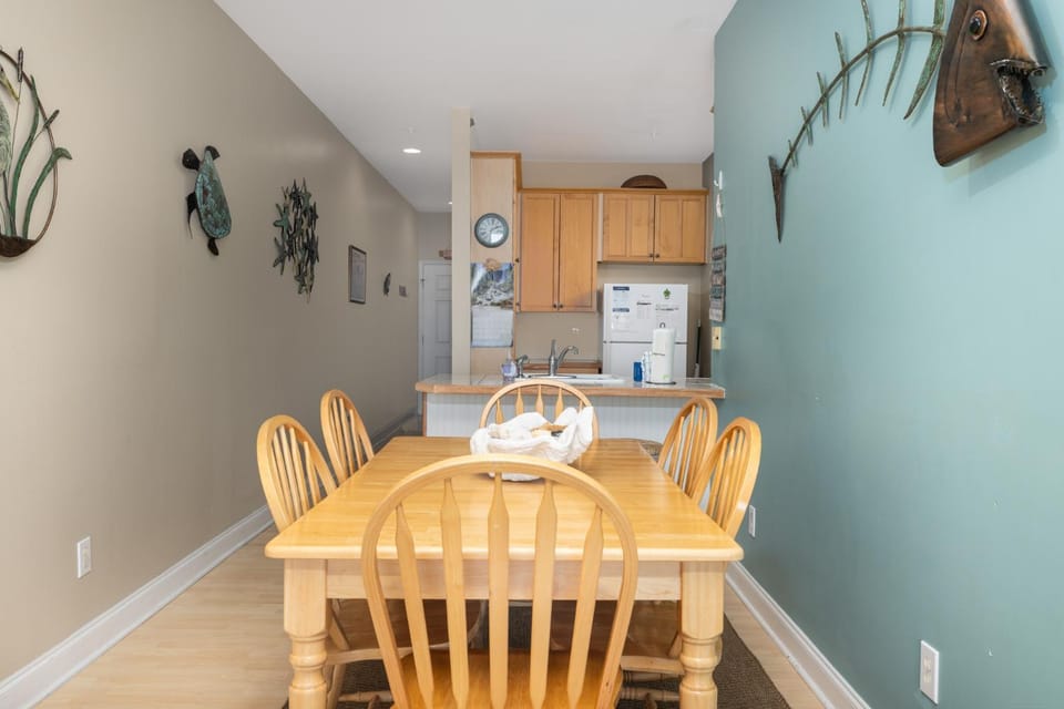 Day, Kitchen or kitchenette, Dining area, furniture