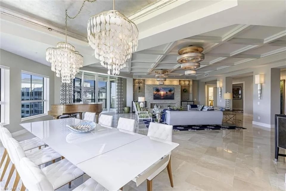 Grande Vista Retreat Apartment in Vanderbilt Beach
