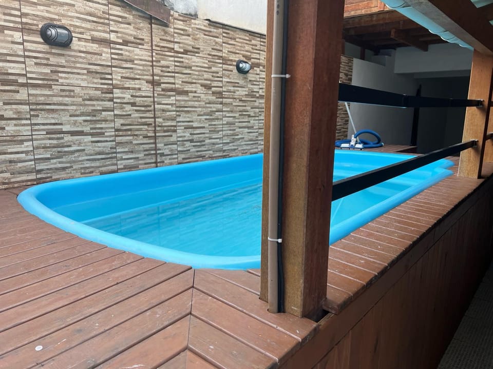sobrado centro de Balneário para até 21 pessoas House in Camboriú