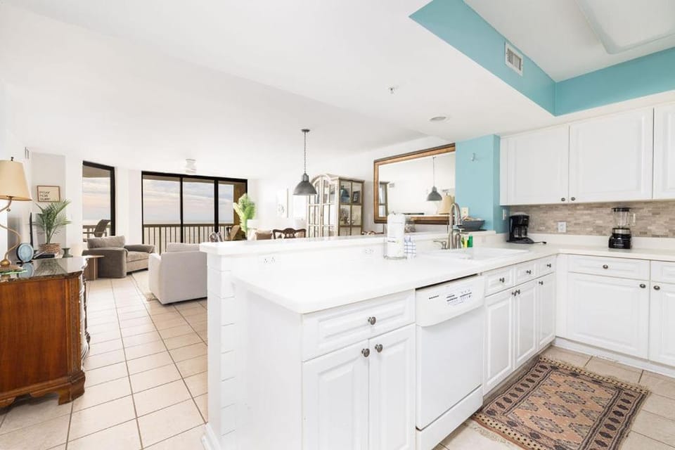 Chas. Oceanfront Villas 216 - The Graceful Egret Apartment in Folly Beach