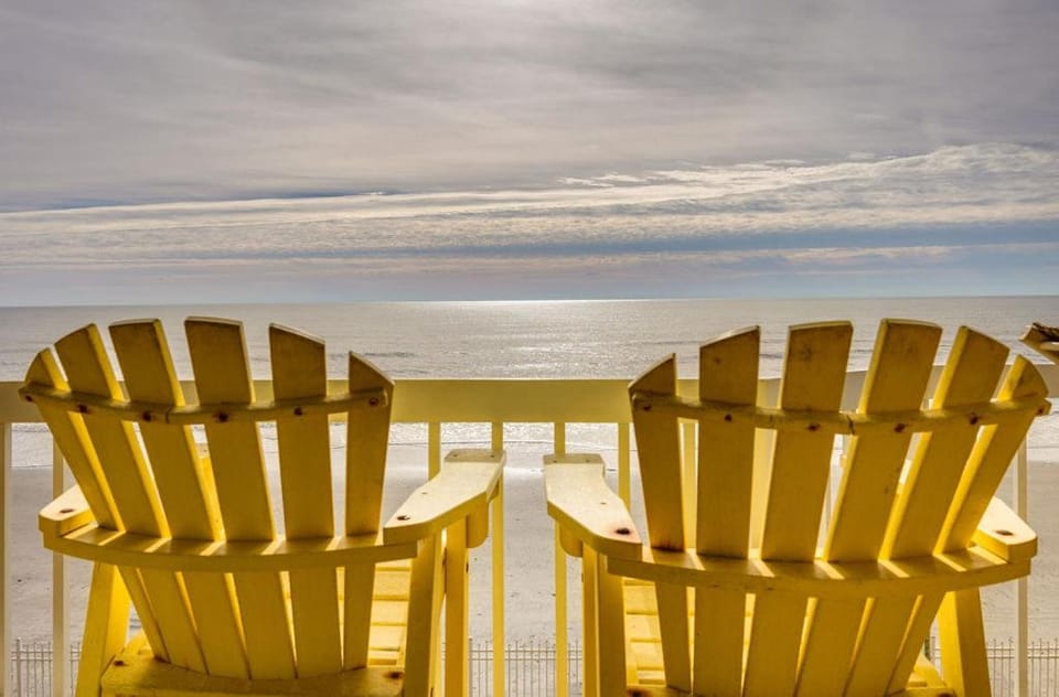 Chas. Oceanfront Villas 216 - The Graceful Egret Apartment in Folly Beach